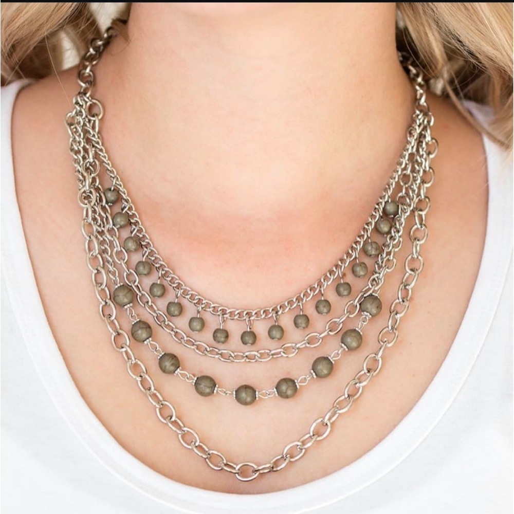Paparazzi Necklace ~ Ground Forces - Green